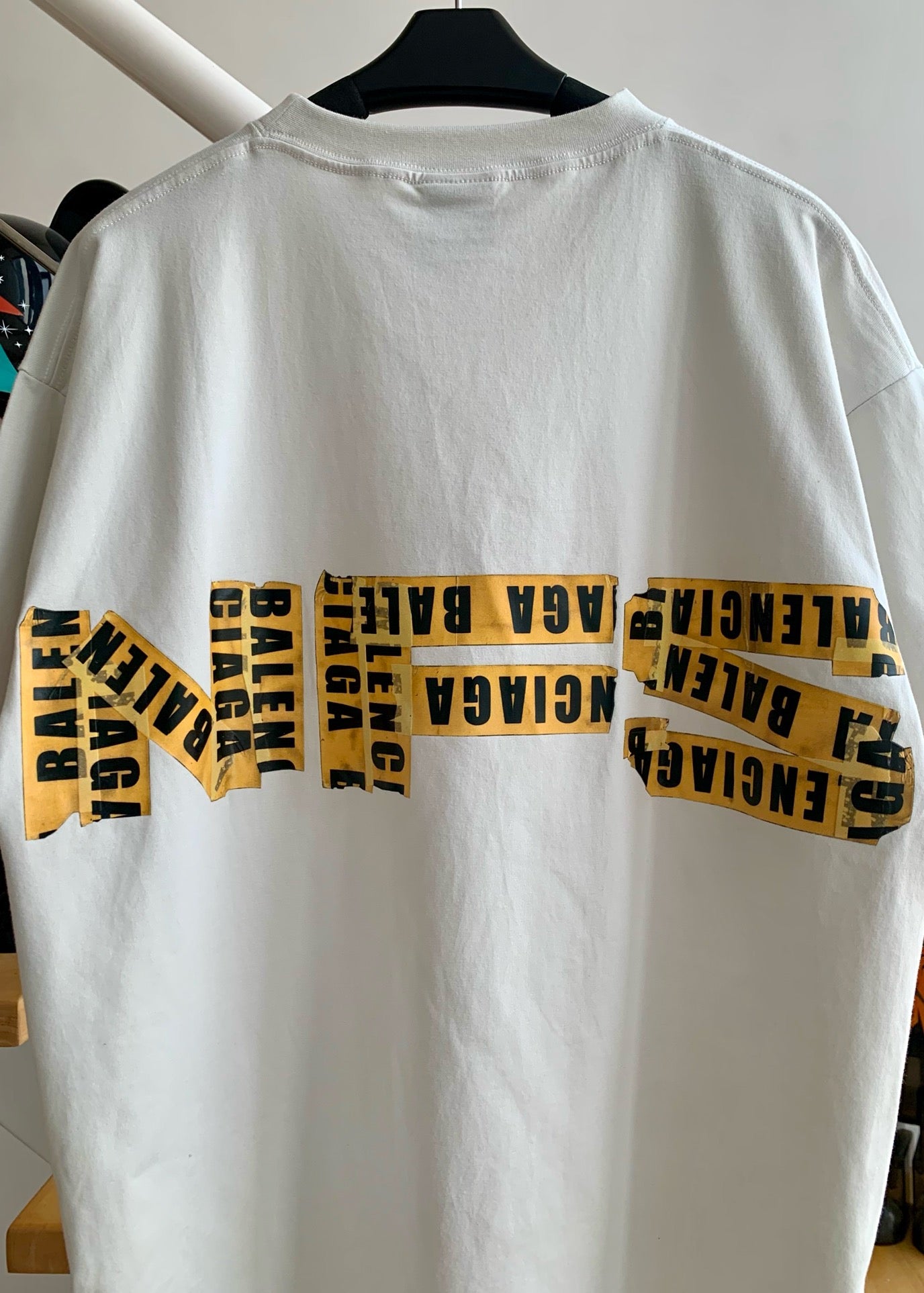 Schwarz-weißes Trikot