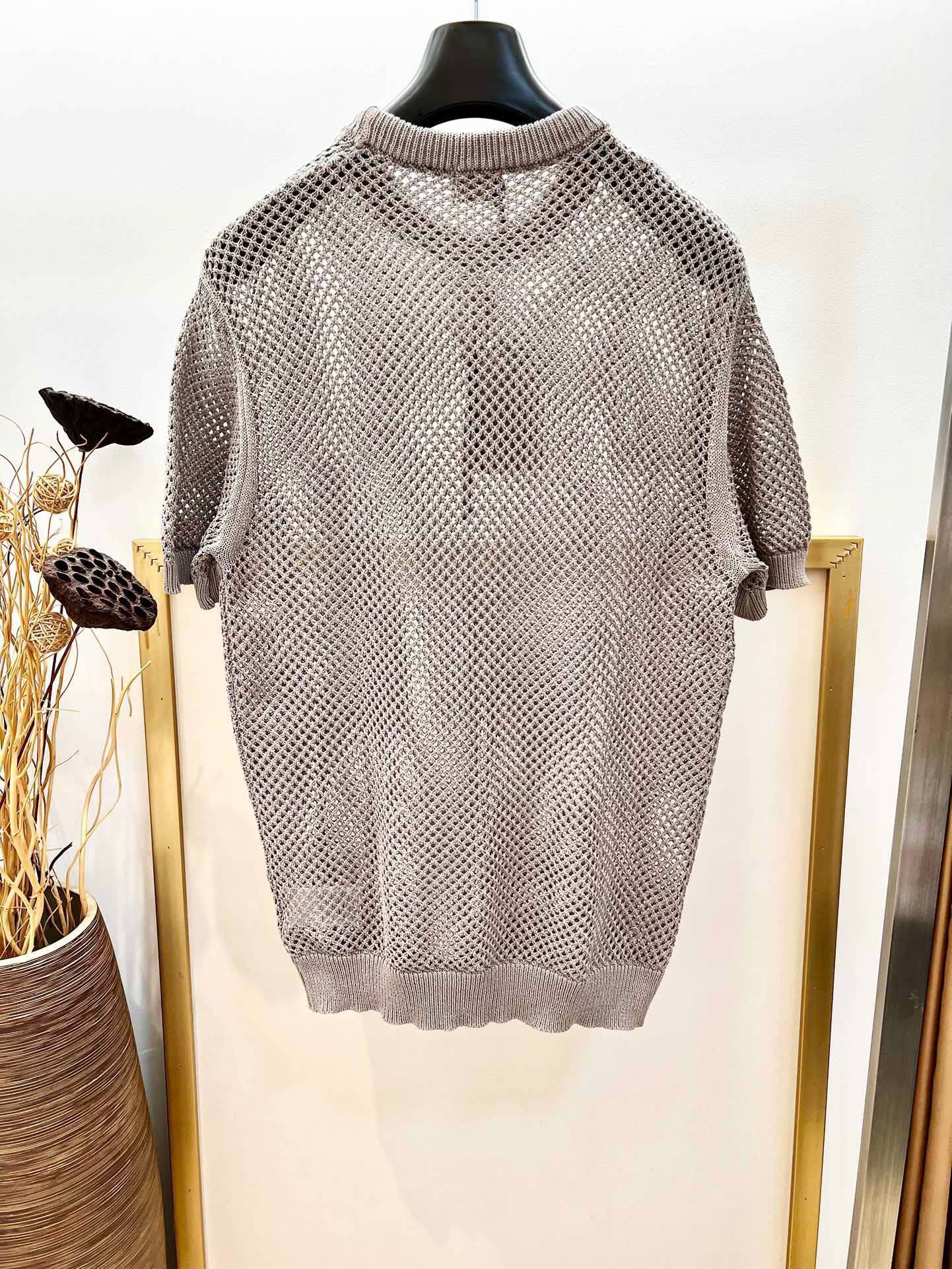 Green and Grey T-shirt - FashionHype.xyz