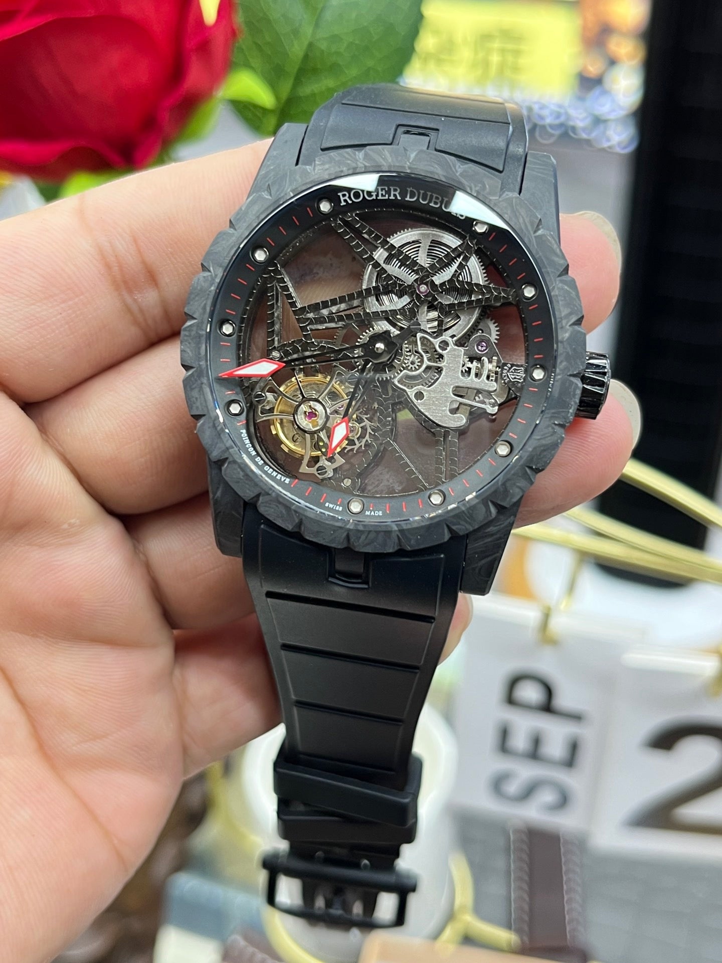Schwarze Uhr