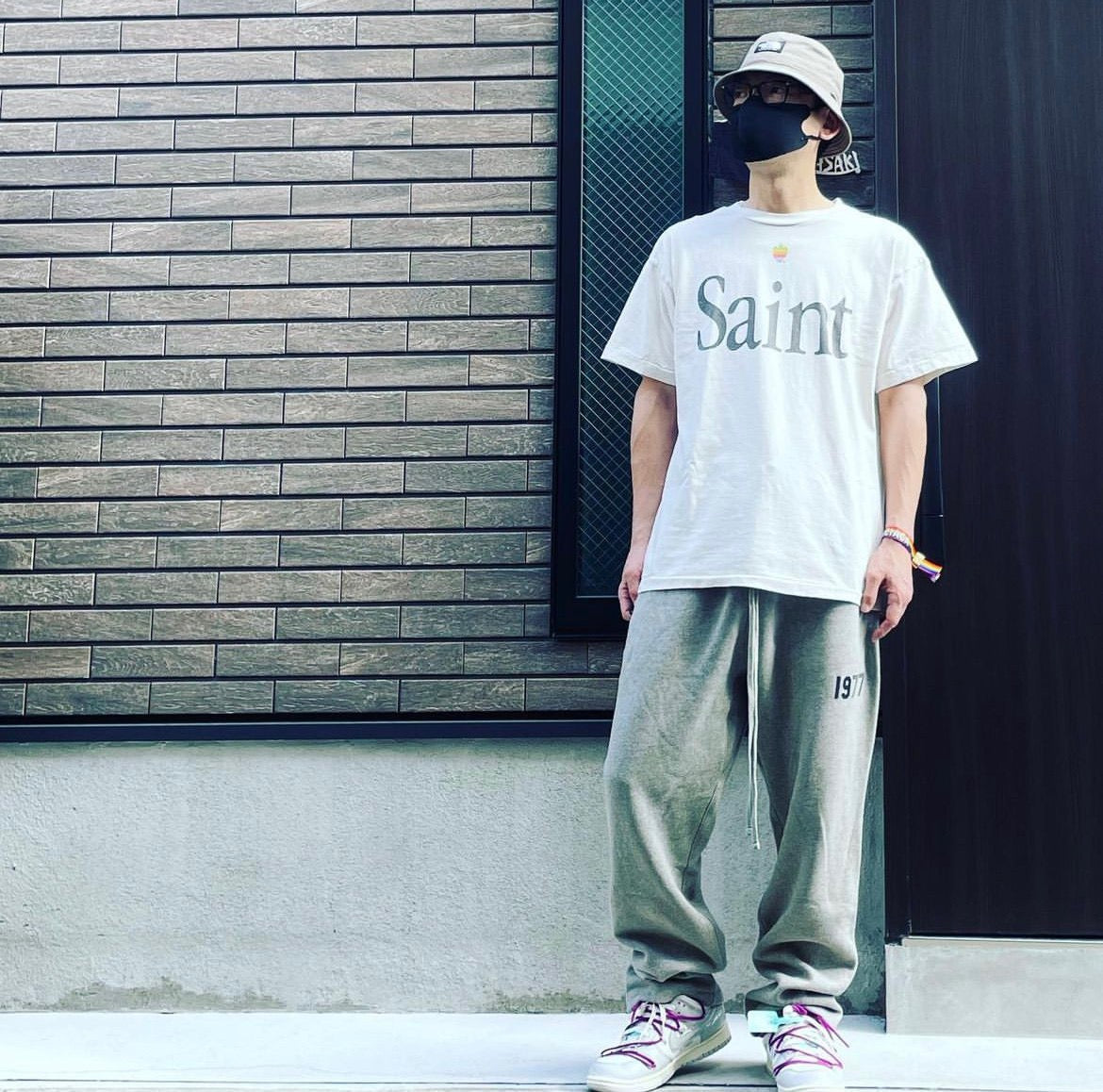 White T-shirt - FashionHype.xyz