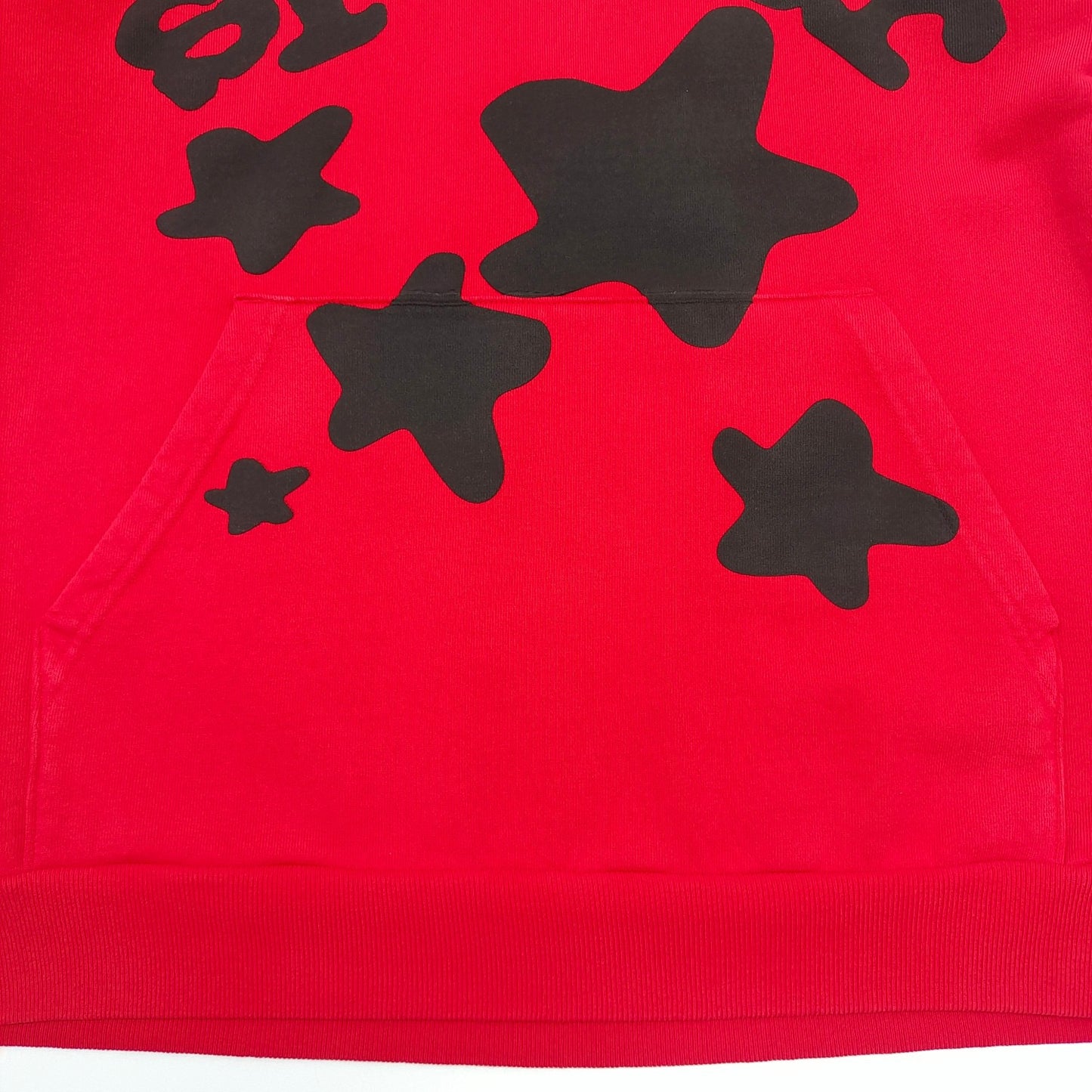 Sudadera con capucha roja