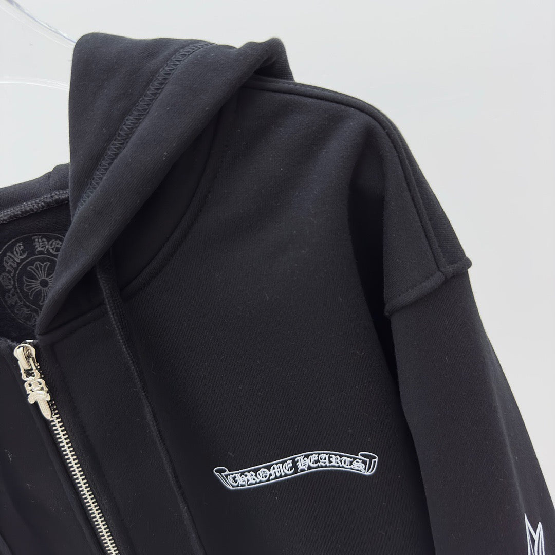 Black Hoodie - Size M - FashionHype.xyz