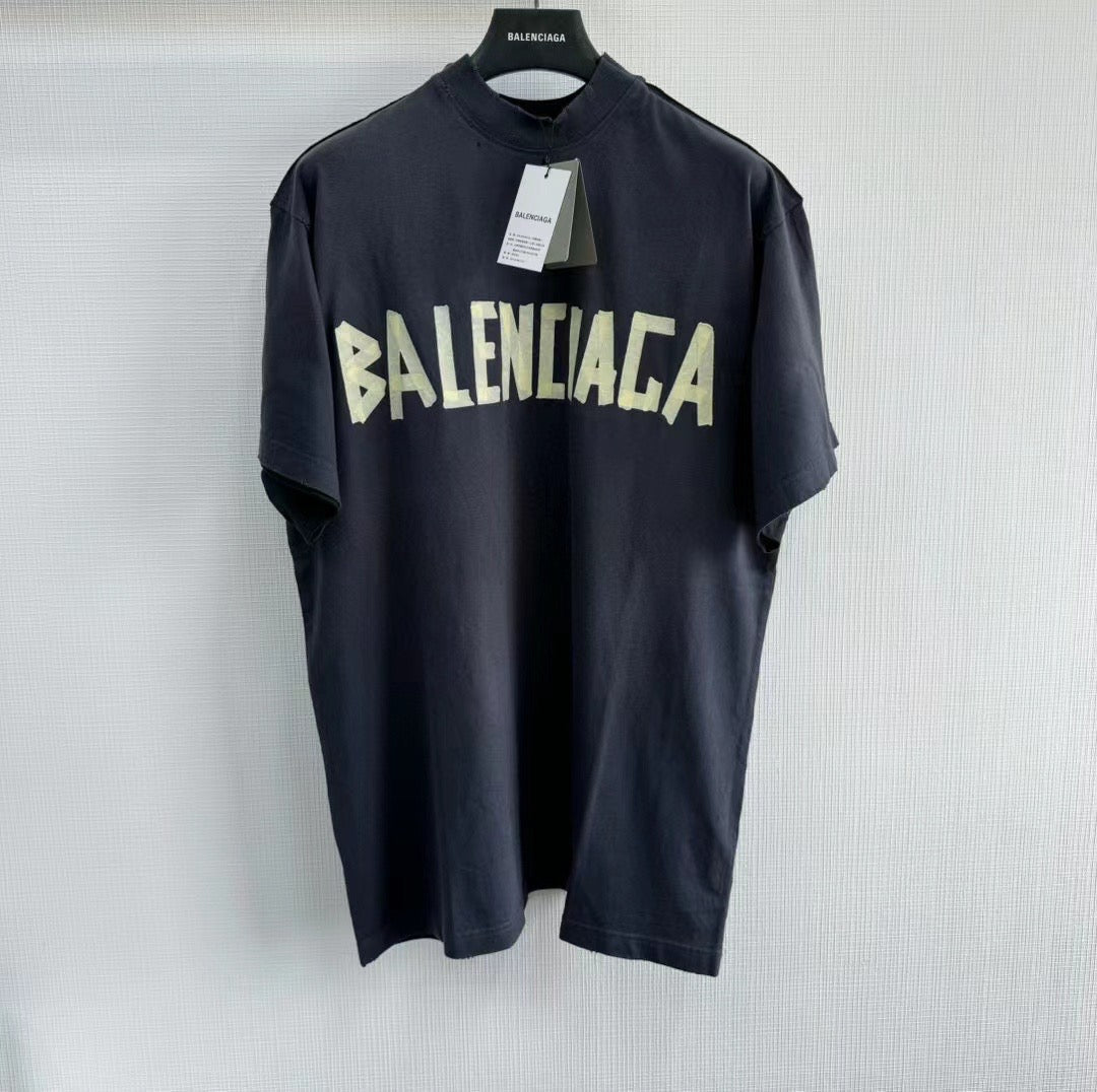 Black T-shirt - FashionHype.xyz