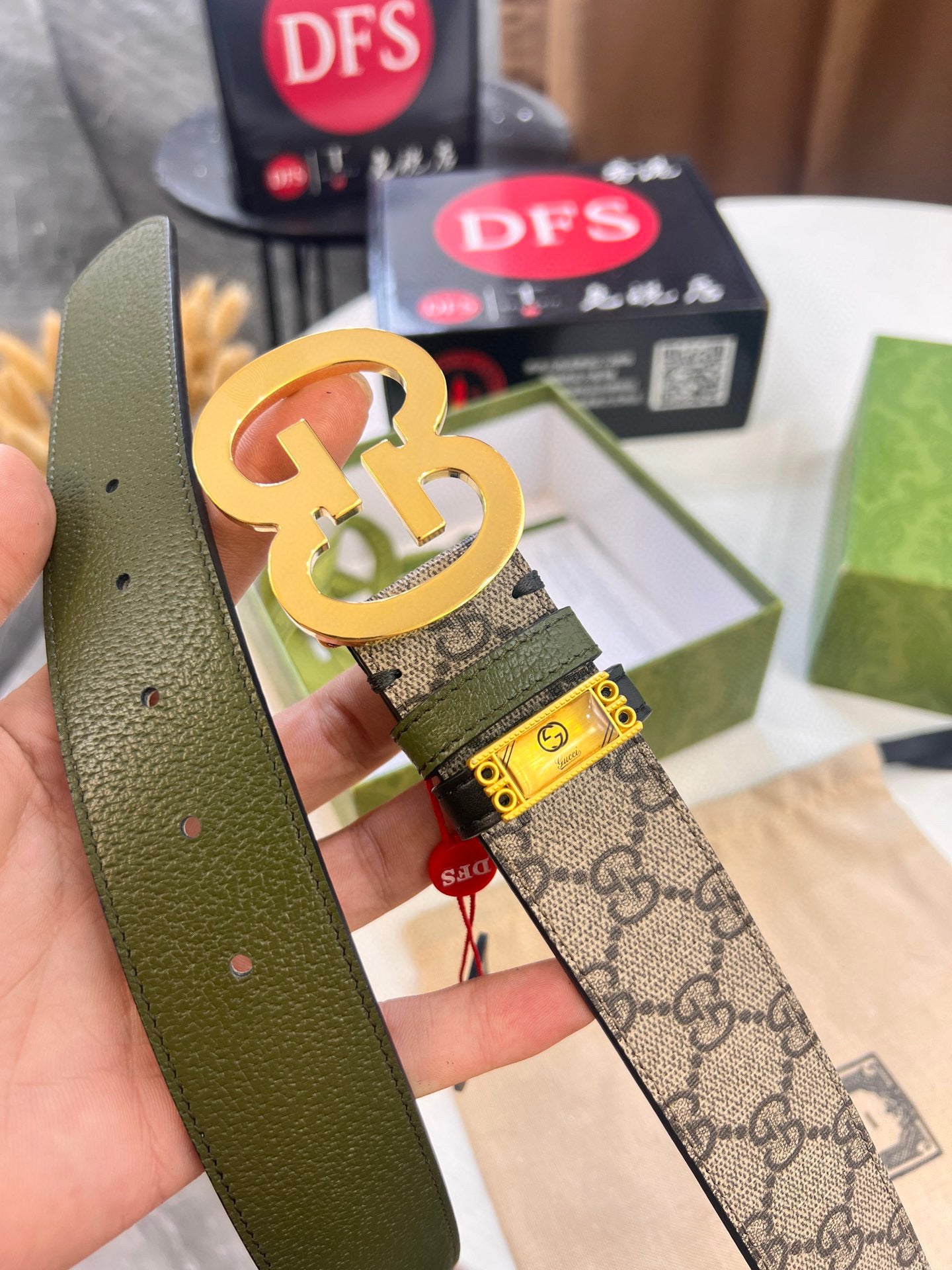 Cinturón de plata y oro