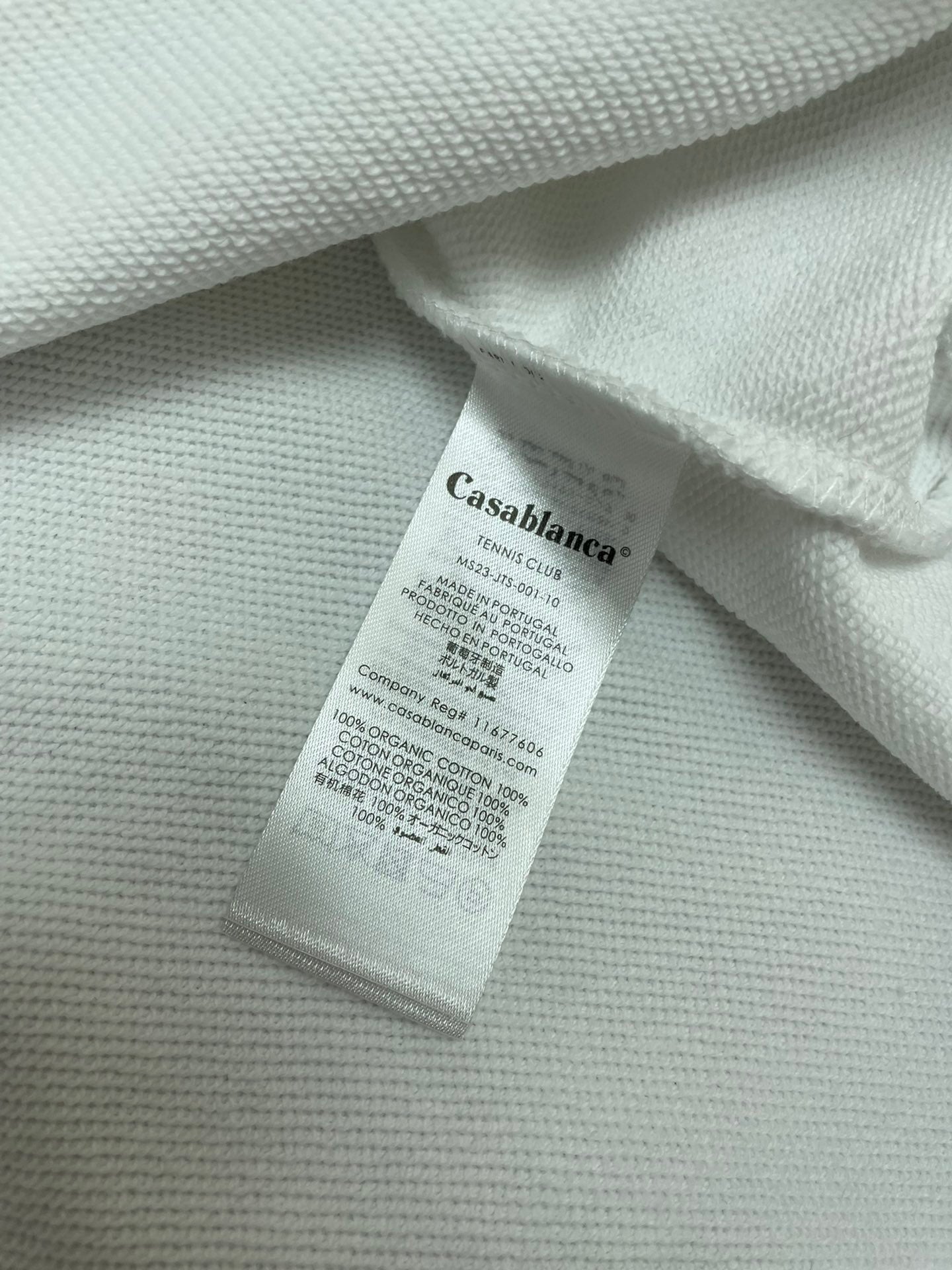 سويت شيرت أبيض وأسود