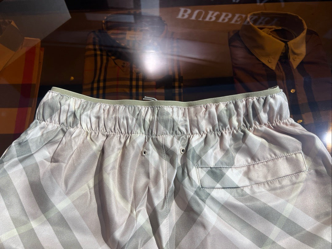 Mehrfarbige Shorts