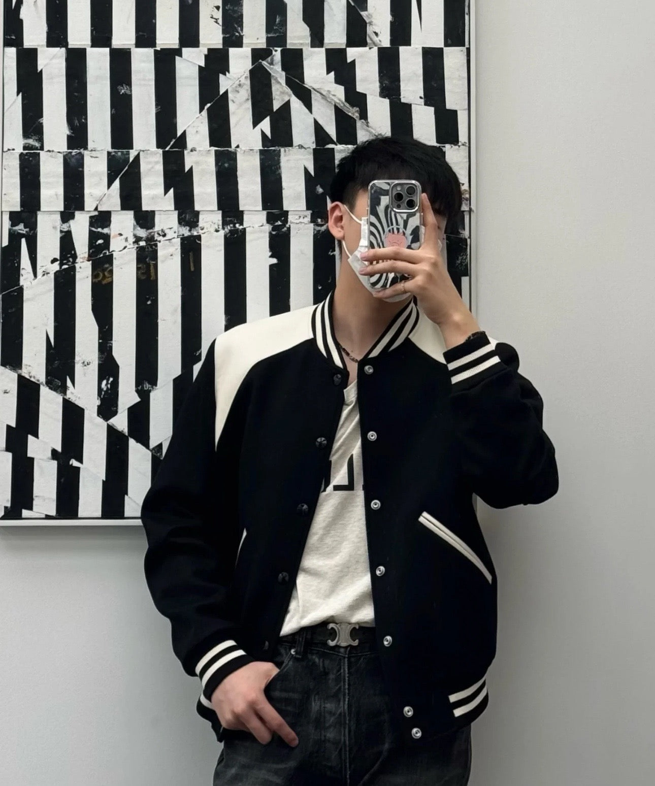 Schwarze weiße Jacke