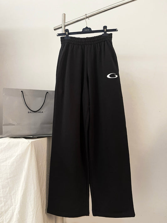 Schwarze Hosen