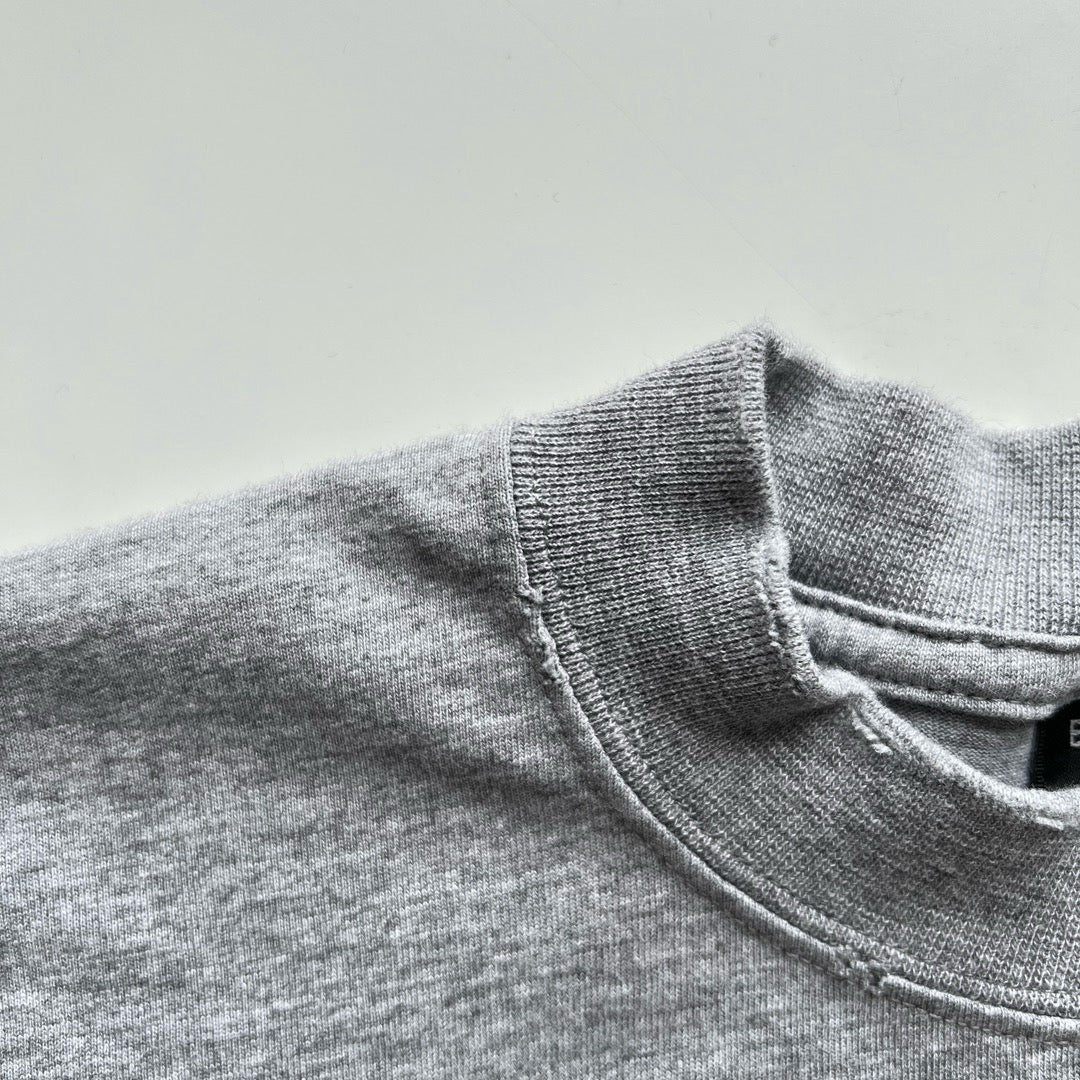 Graues T-Shirt