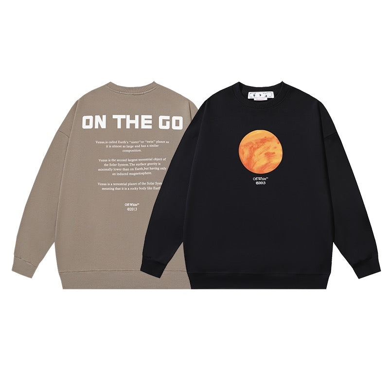 سويت شيرت بني وأسود