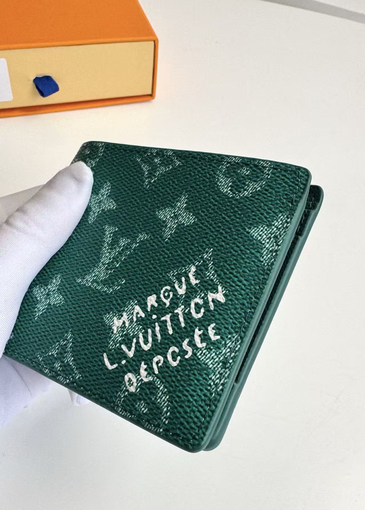 Wallet - Size 11.5-9-1.5cm