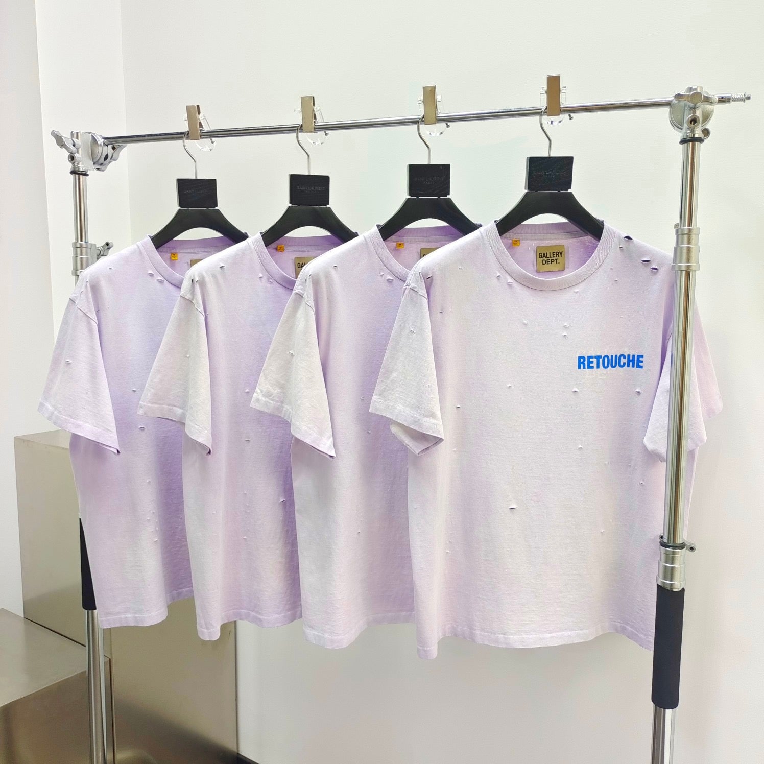 weißes T-Shirt