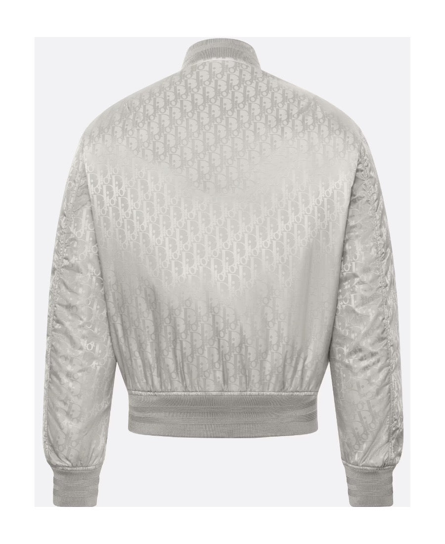 Weiße Jacke