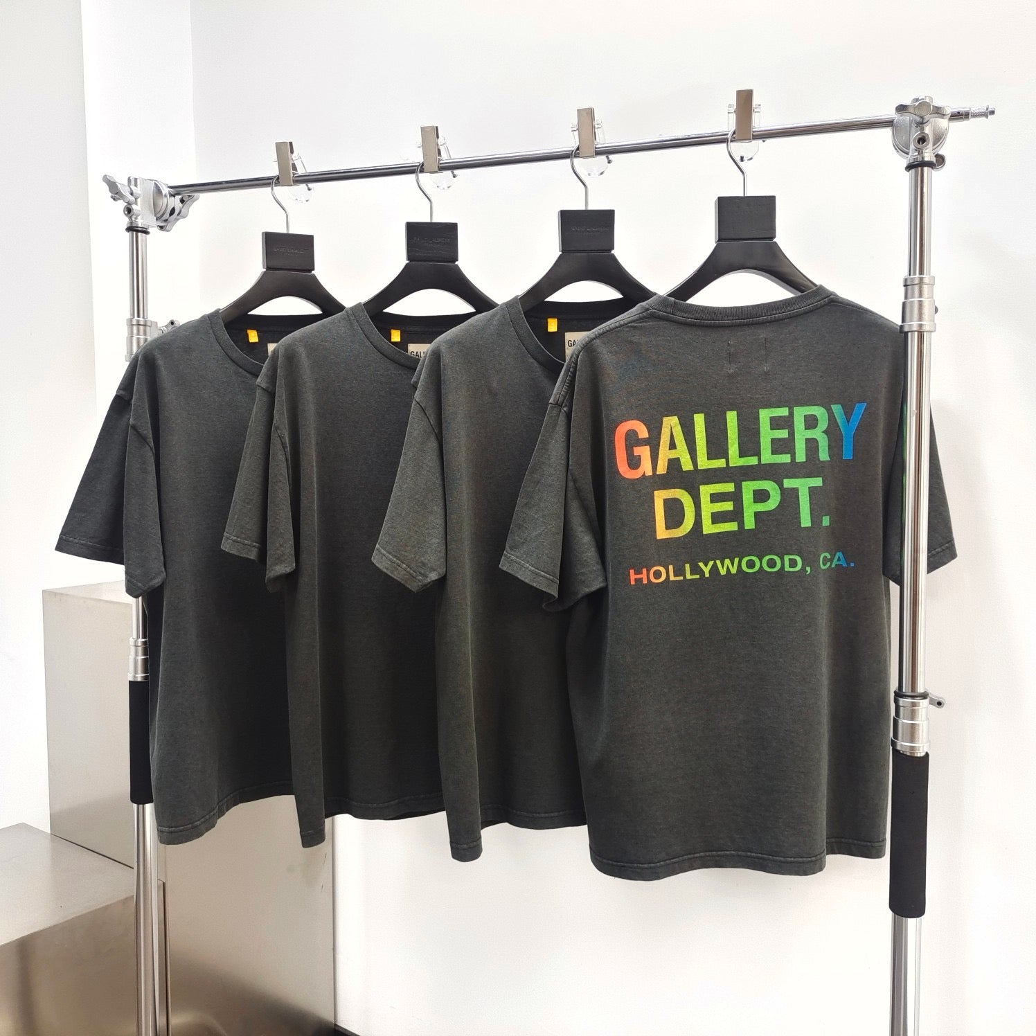 Black T-shirt - FashionHype.xyz