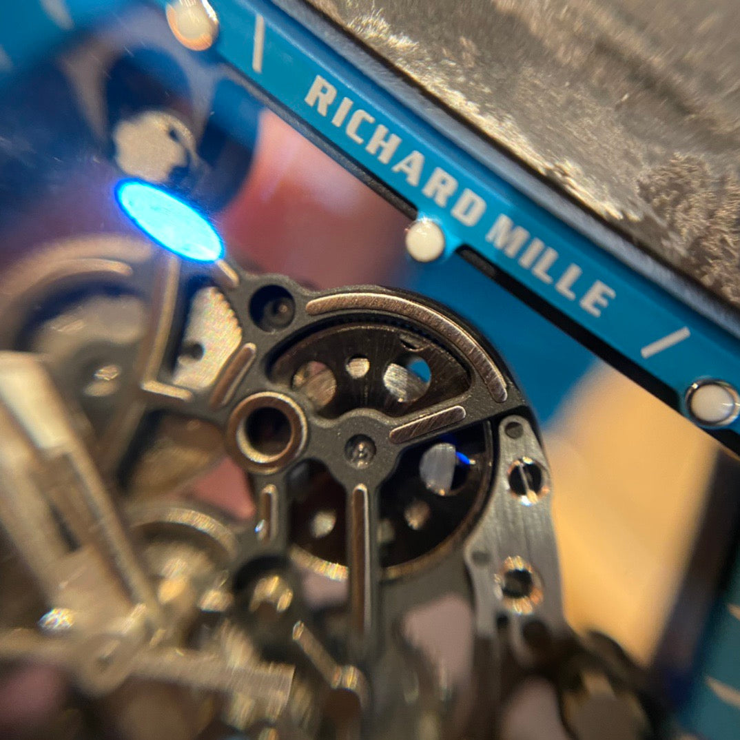 Himmelblaue Uhr