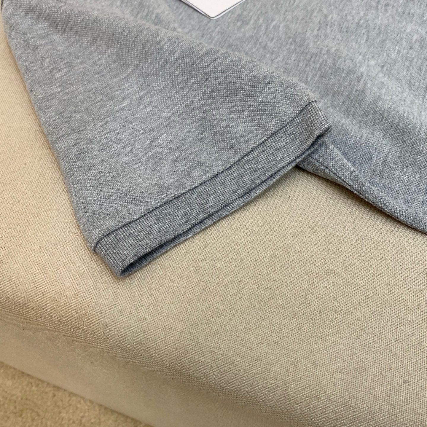 Mehrfarbiges T-Shirt