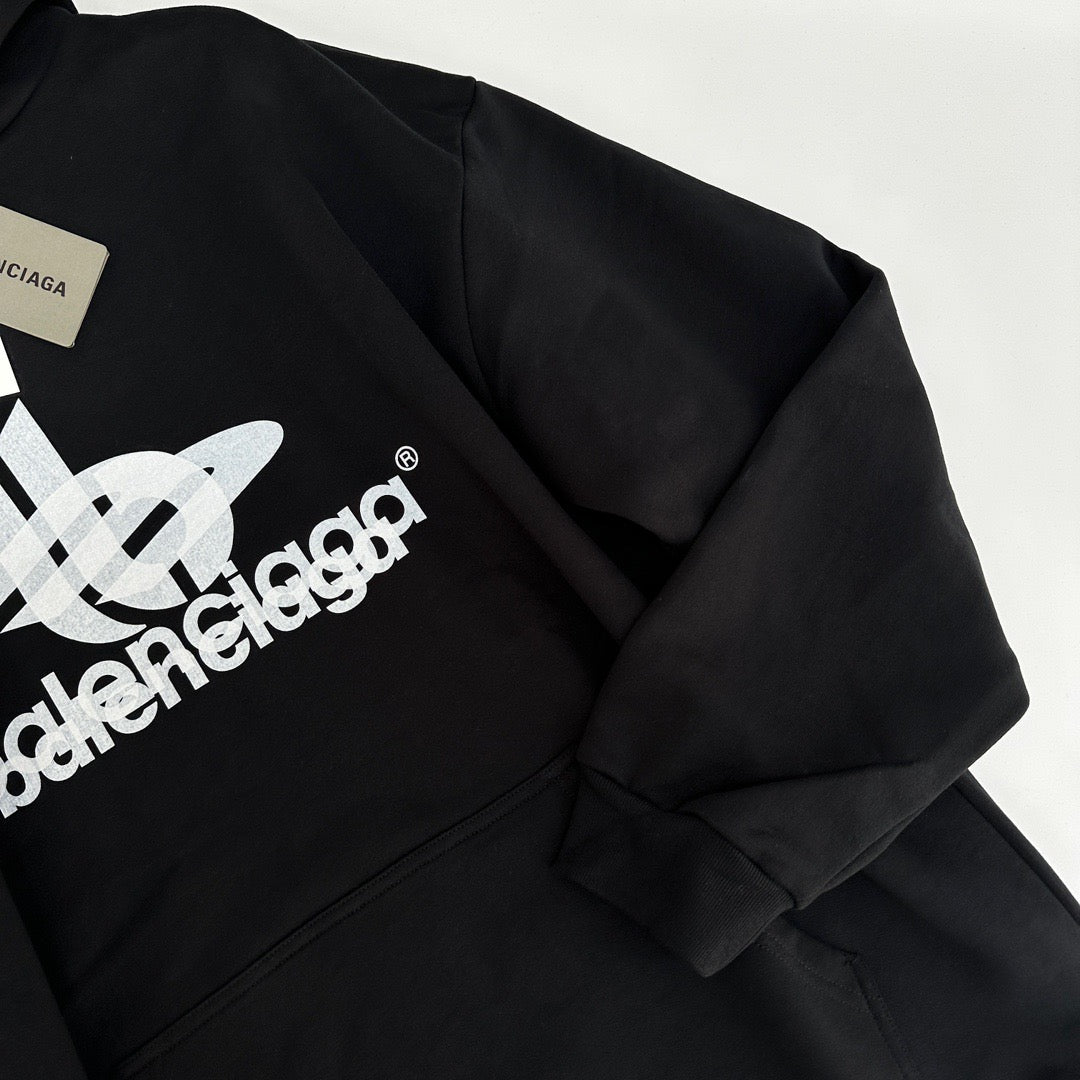 Dunkelblauer Hoodie