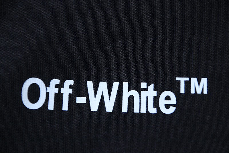 Schwarz-weißes T-Shirt