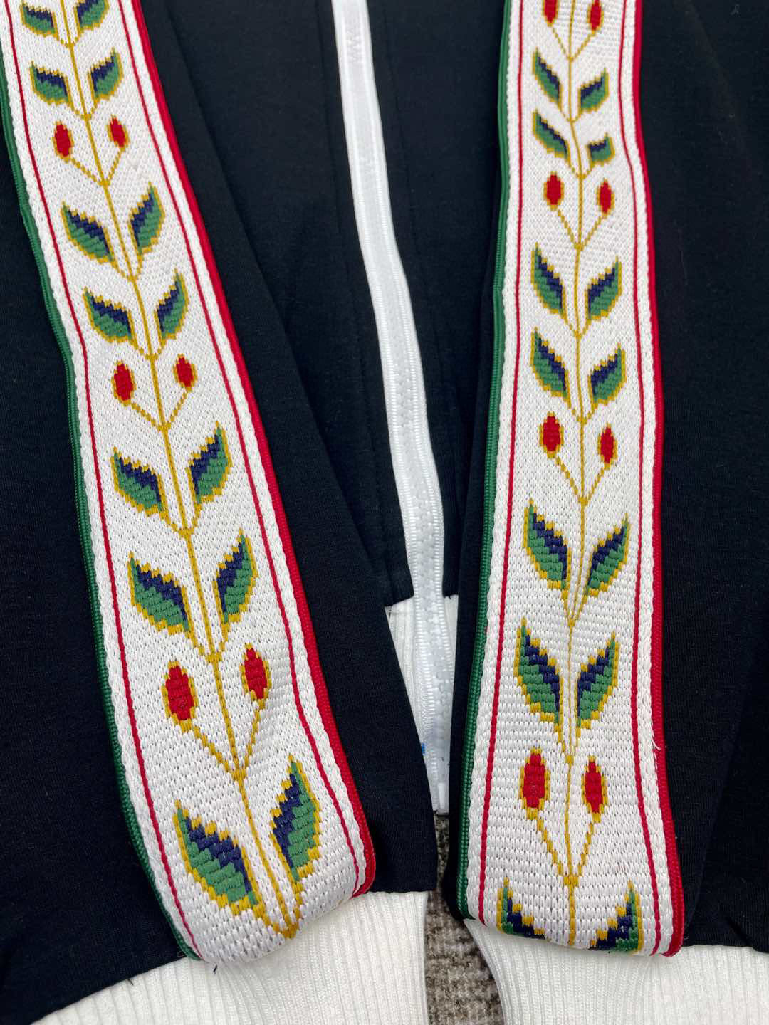 Schwarze Jacke