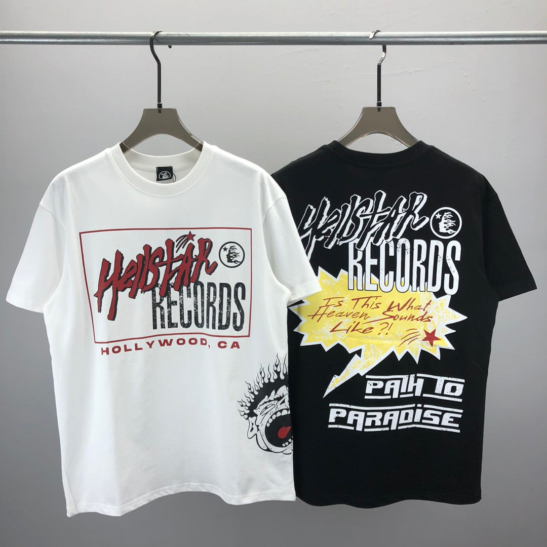 Schwarz-weißes T-Shirt