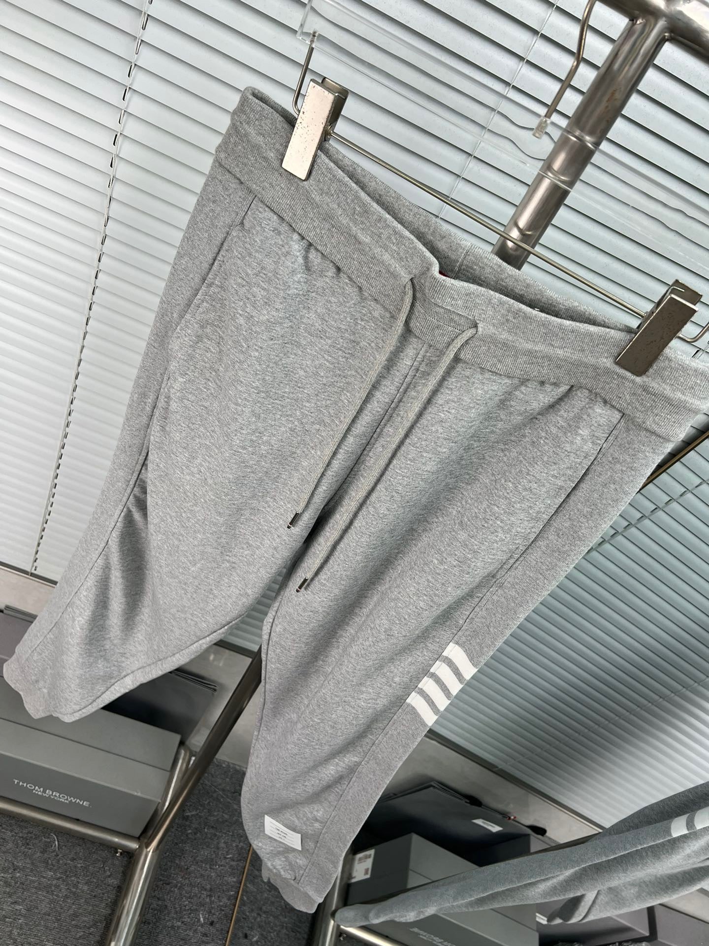 Mehrfarbige Hose