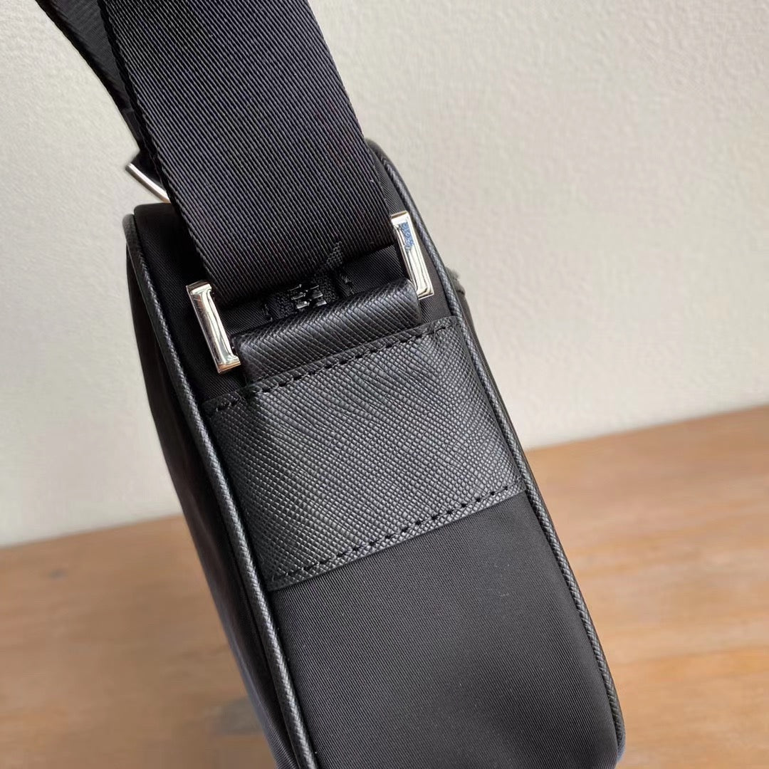 Shoulder Bag - Size 25cm - FashionHype.xyz