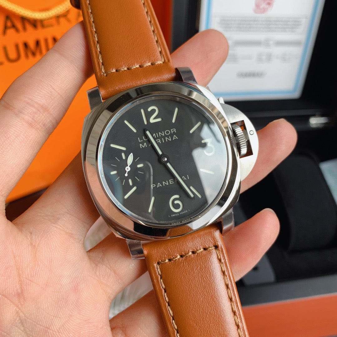 Braune Uhr