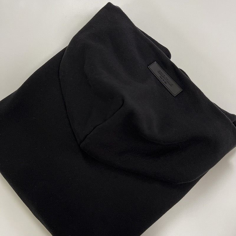 Schwarzer Hoodie