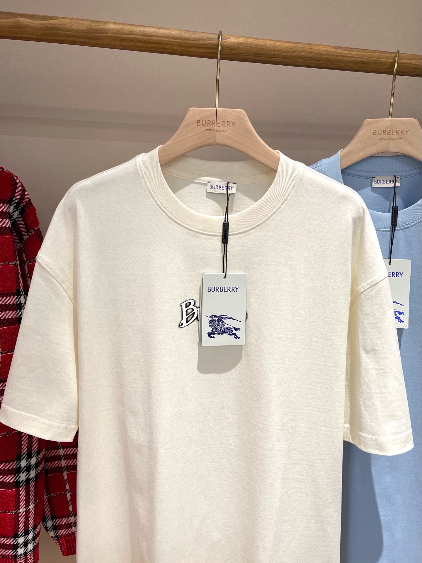 Mehrfarbiges T-Shirt
