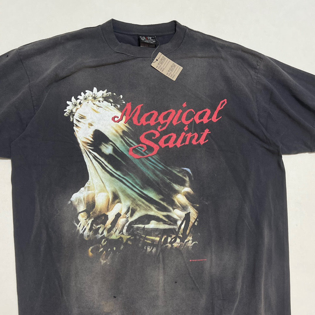 Dunkelschwarzes T-Shirt