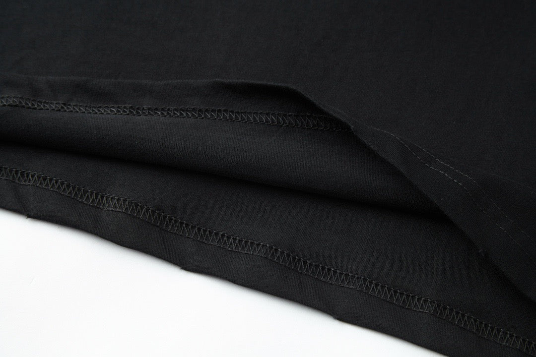 Black and White T-shirt - FashionHype.xyz