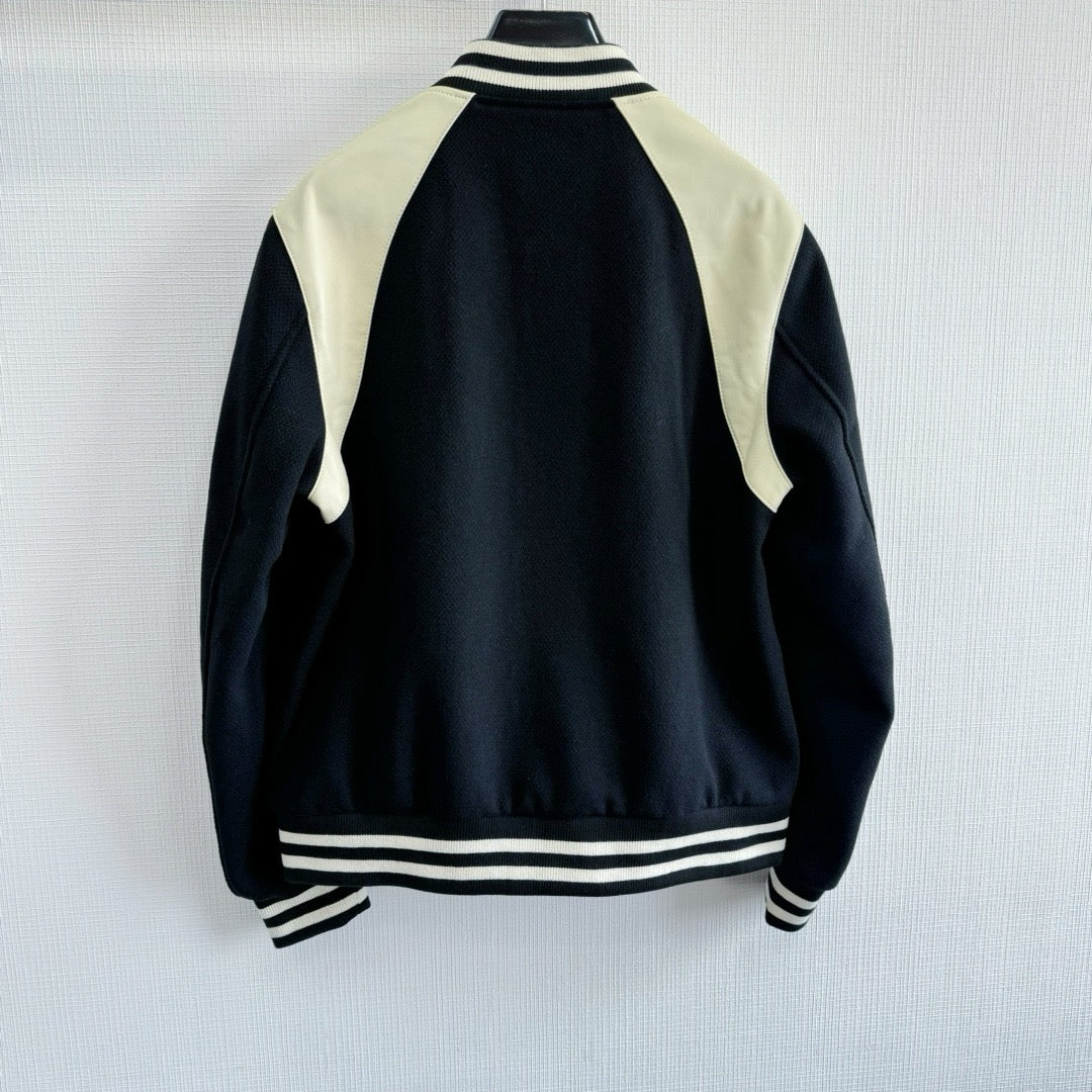 Schwarze weiße Jacke