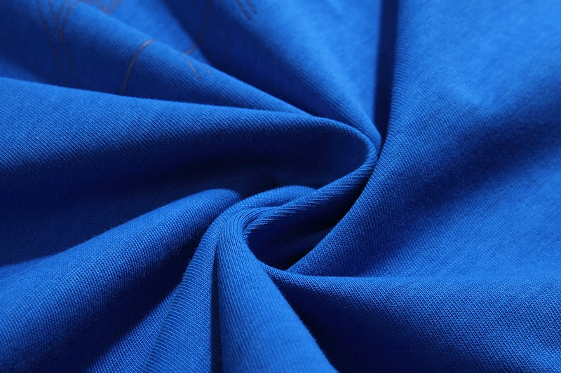 تي شيرت متعدد الألوان