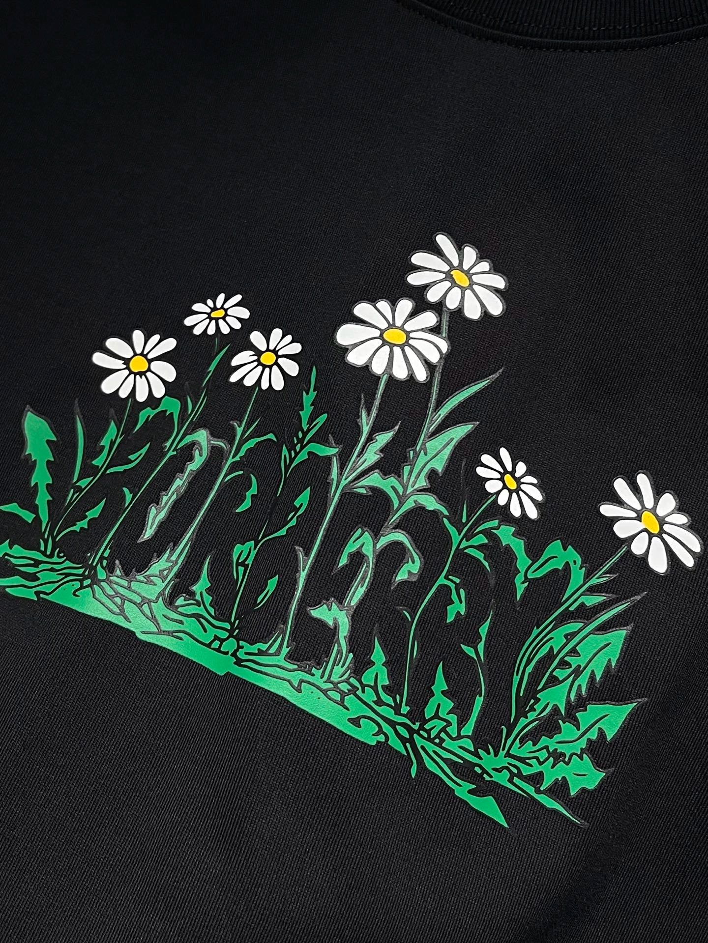 Black and White T-Shirt - FashionHype.xyz