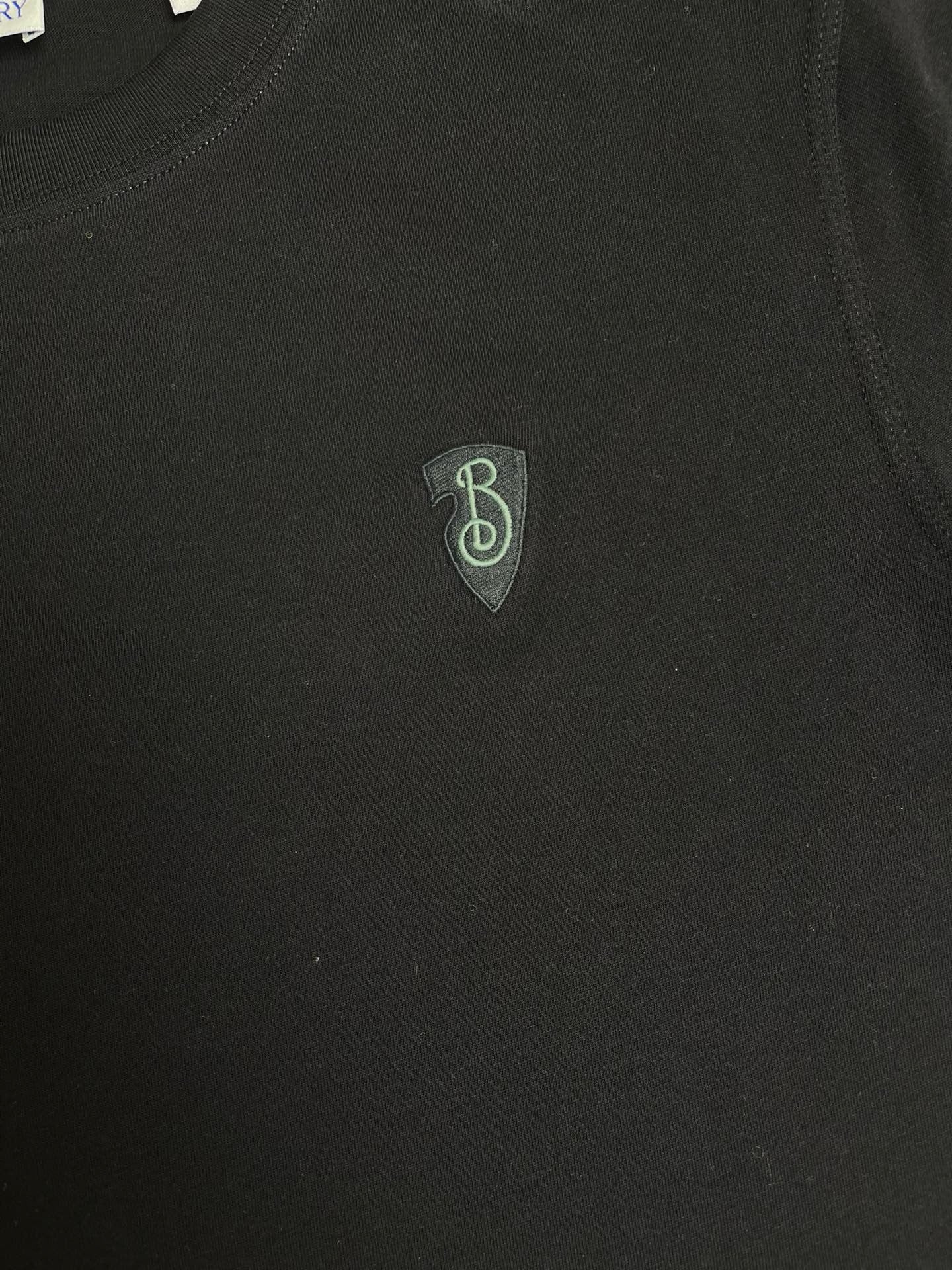 Mehrfarbiges T-Shirt