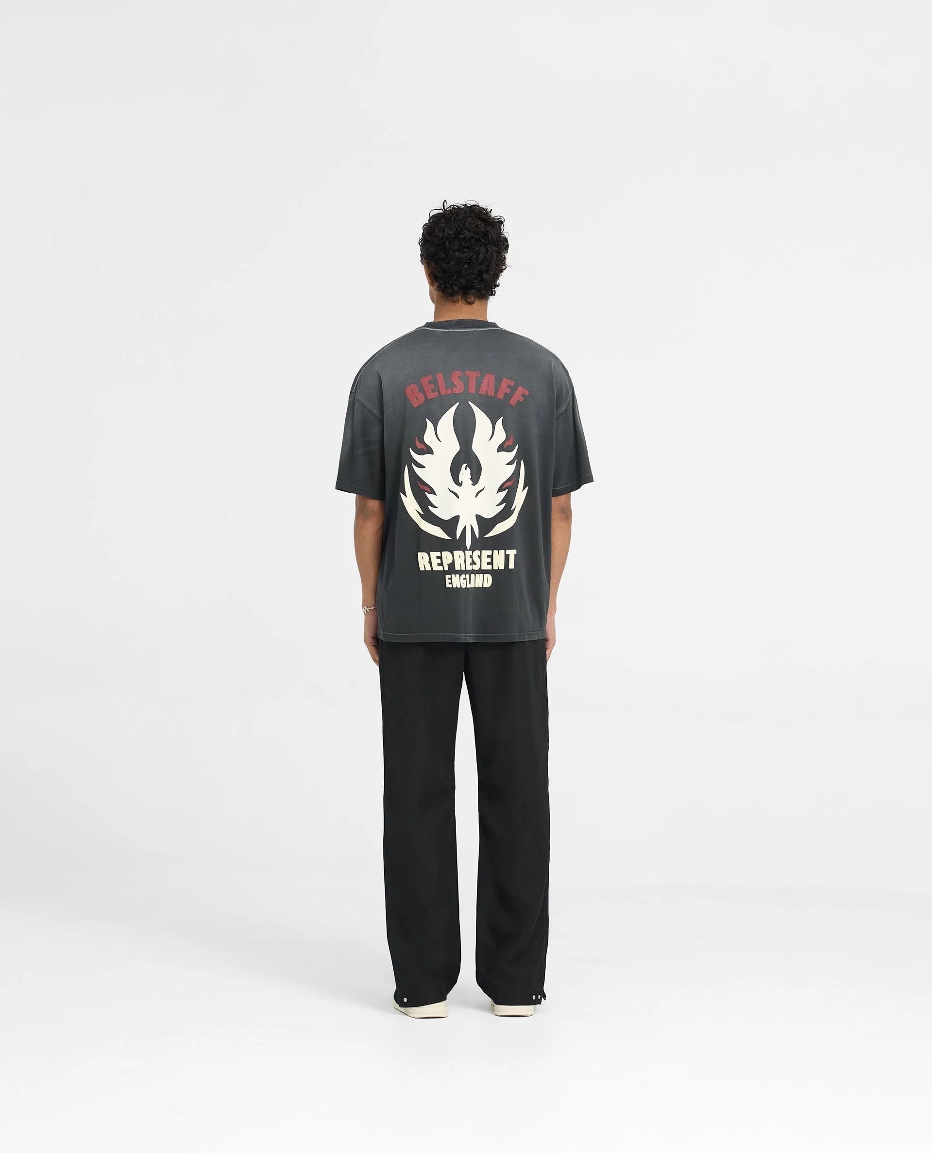 Schwarzes T-Shirt