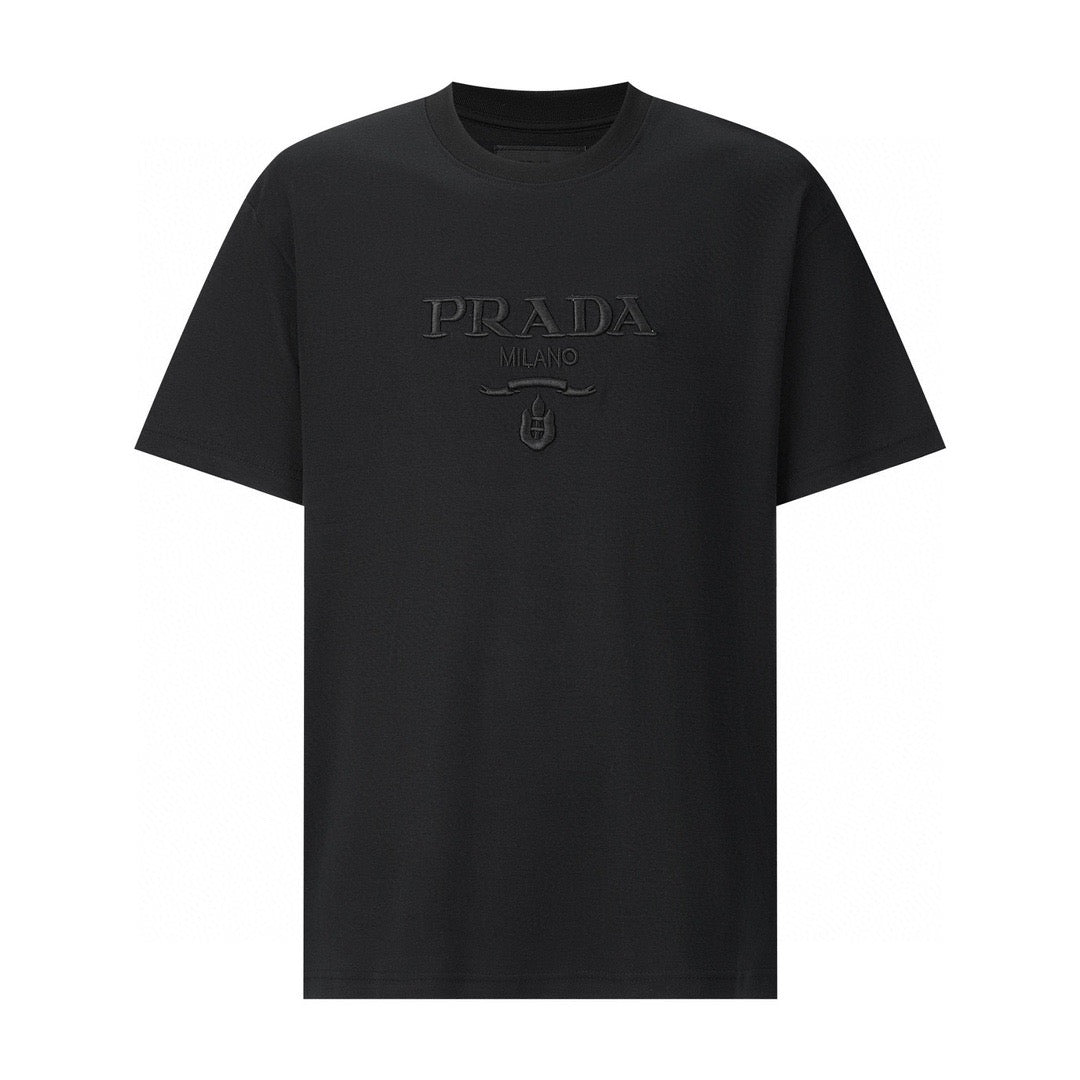 Black and White T-shirt - FashionHype.xyz