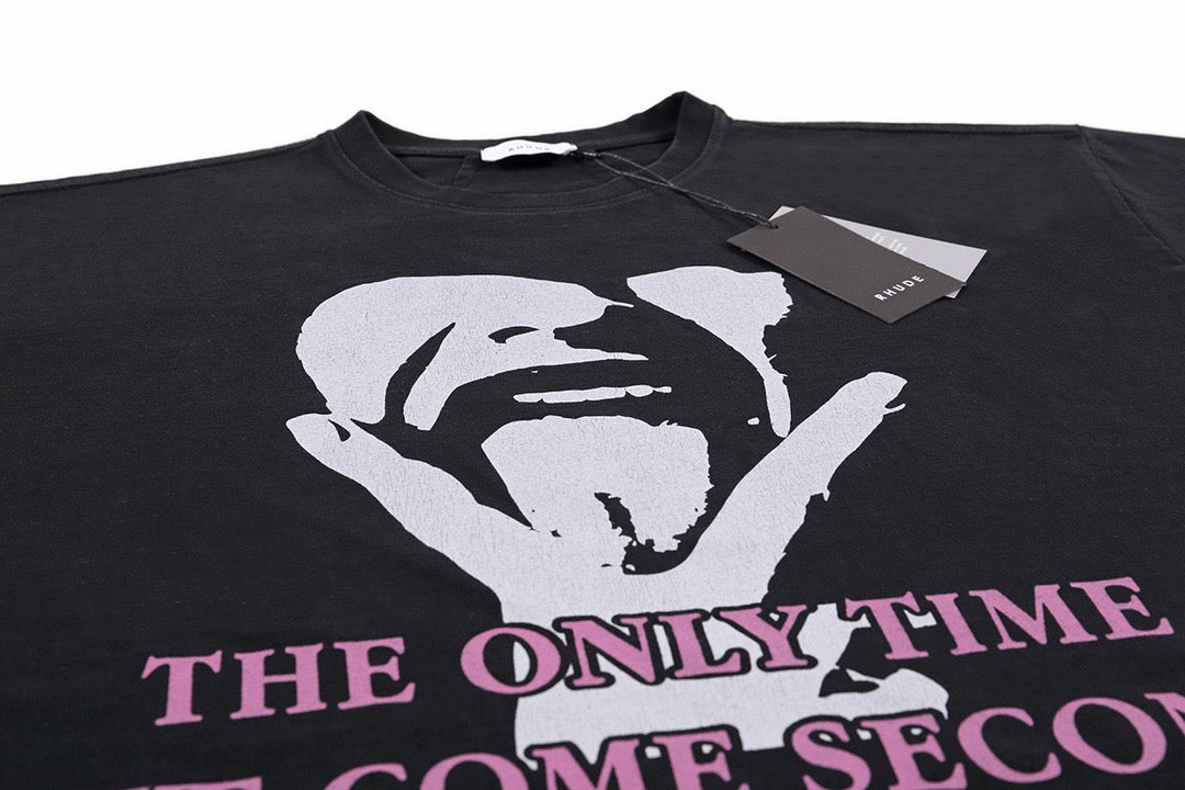 Schwarzes T-Shirt