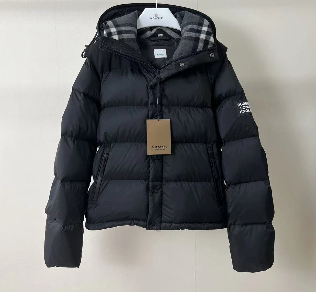 Schwarze Jacke
