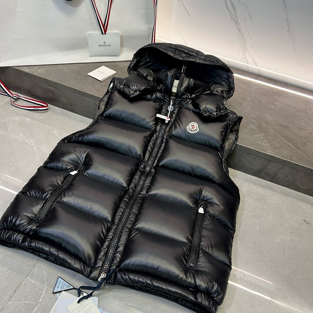 Black Vest - FashionHype.xyz