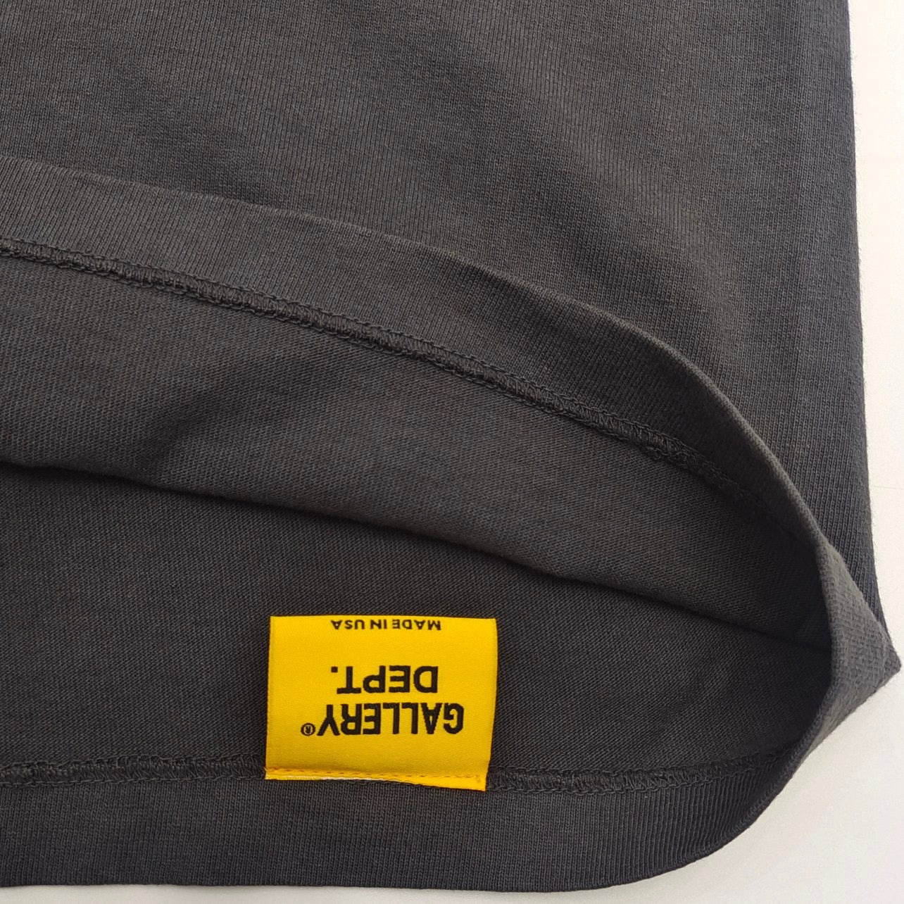 Schwarzes T-Shirt