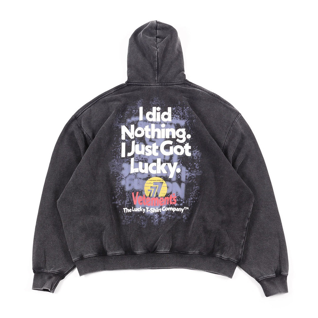 Schwarzer Hoodie