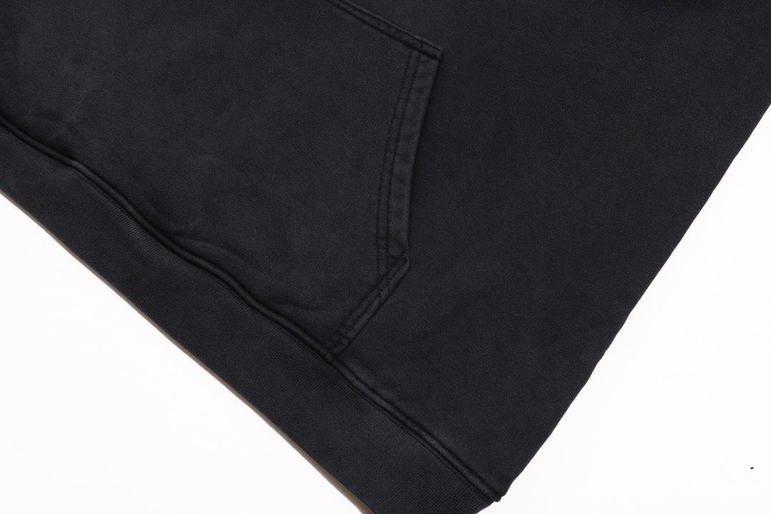 Schwarzer Hoodie