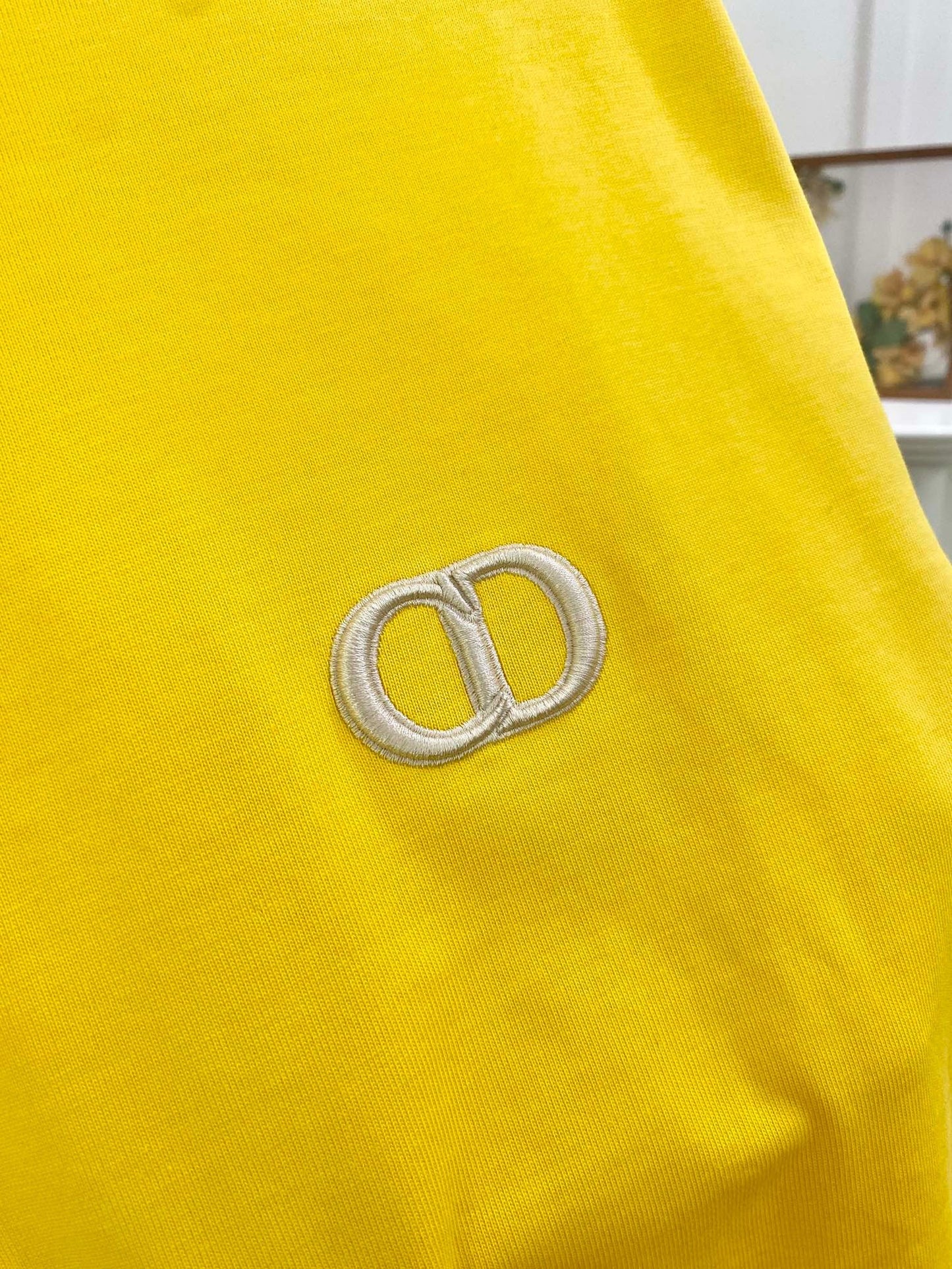 Gelbes T-Shirt - Größe M