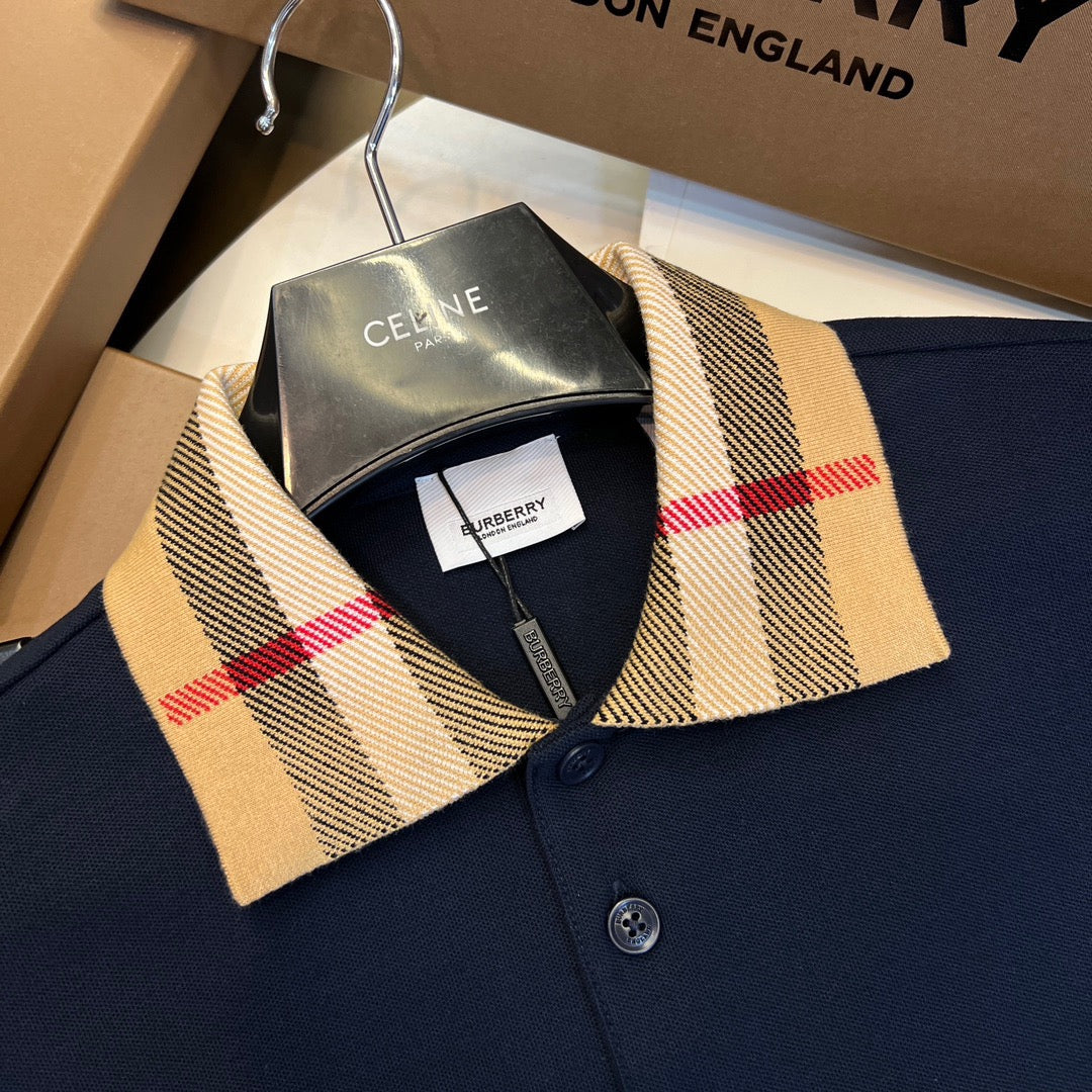 Schwarz-weiß-blaues Polo