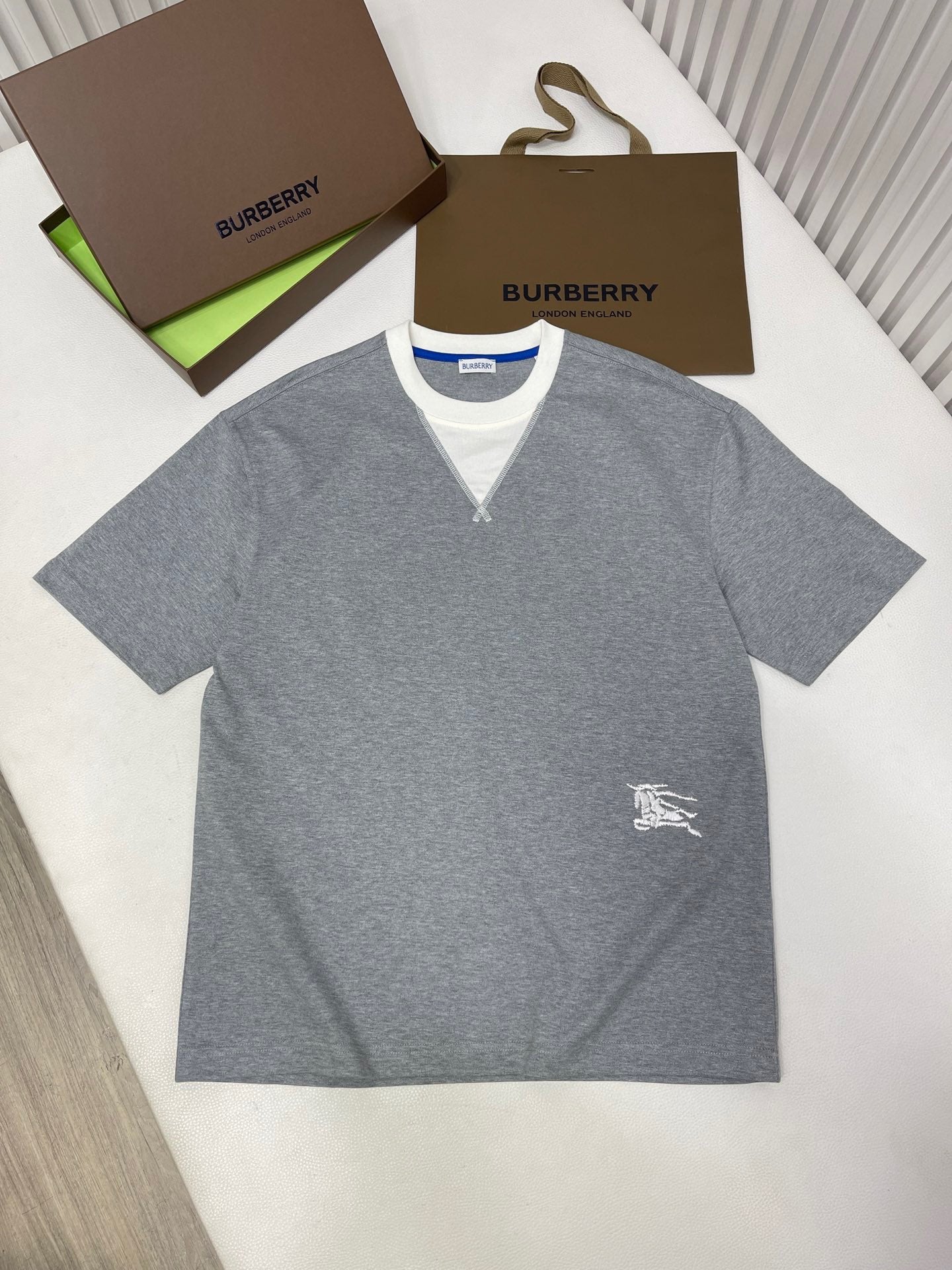 Grey and Green T-shirt - FashionHype.xyz