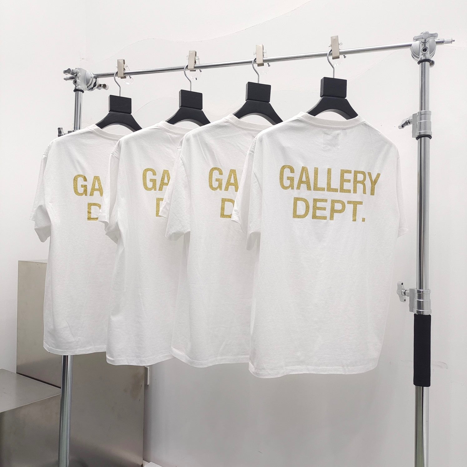 weißes T-Shirt