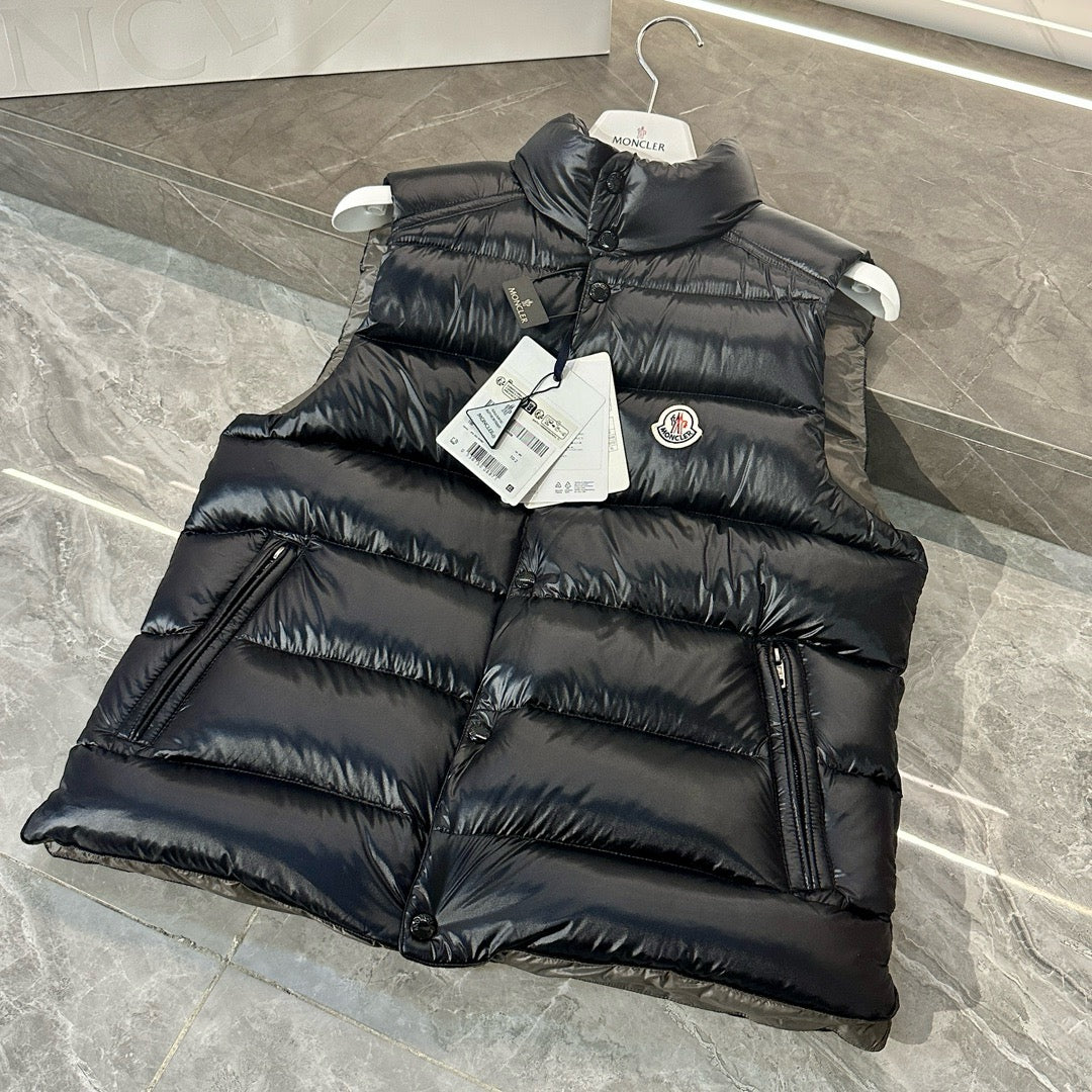 Black Vest - FashionHype.xyz