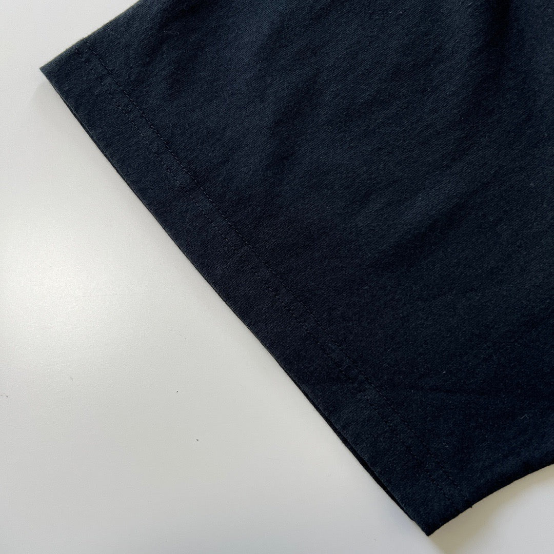 Schwarzes T-Shirt - Größe M