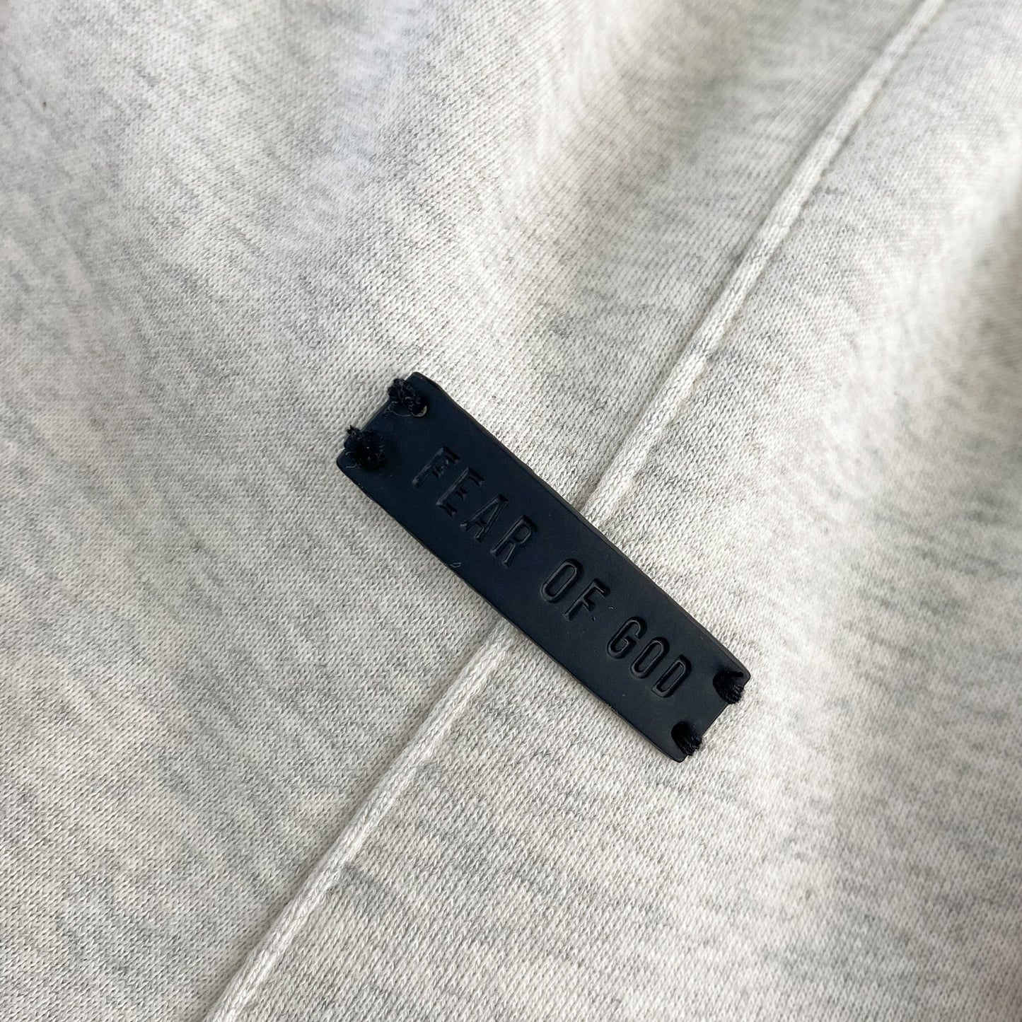 Schwarze und weiße Hose